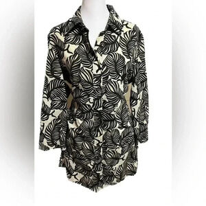 Saks 5th Avenue size 10 3/4 sleeve tropical shirt
